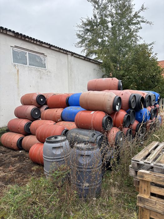 Beczki plastikowe 220L z wiekiem