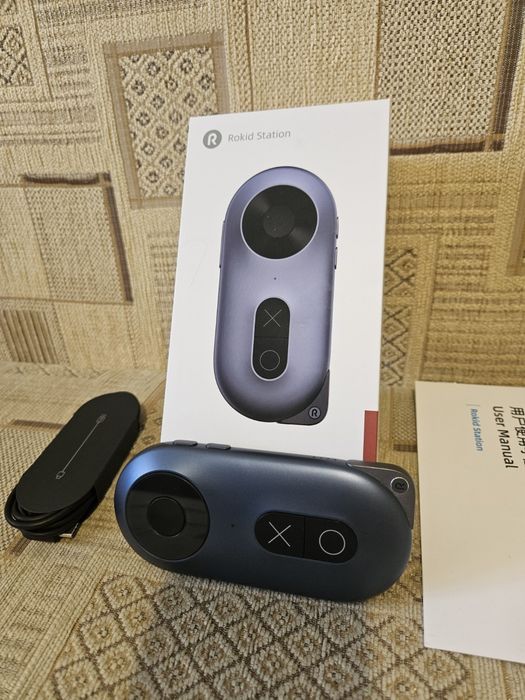 Rokid Station Android TV приставка для AR/XR окулярів та мультимедіа