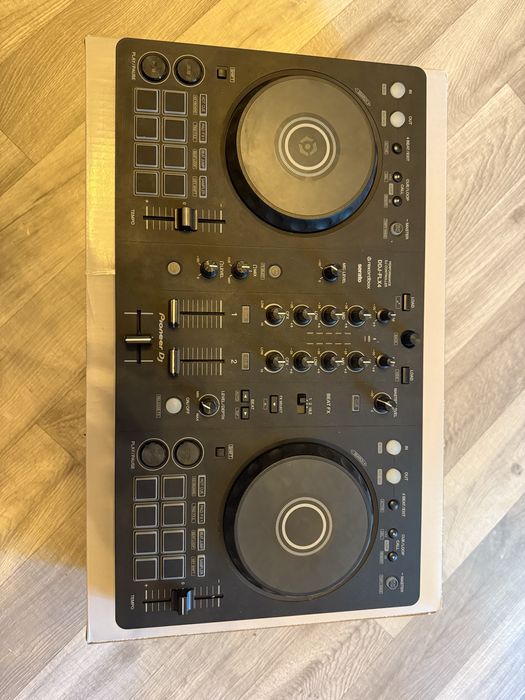 Konsola Pioneer ddj-flx4
