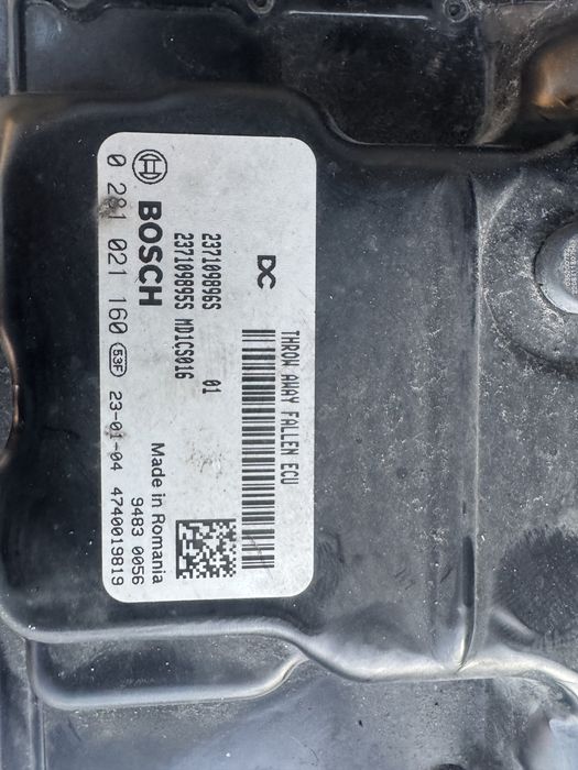 Zestaw startowy komputer bcm modul komfortu karta Renault Trafic IV 23