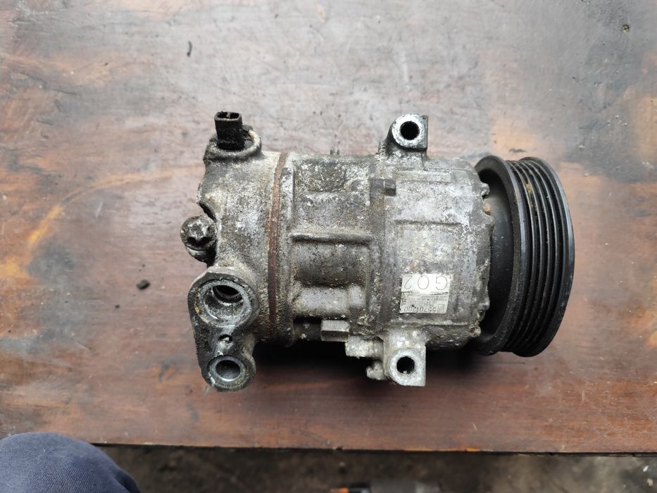 Opel Corsa D kompresor sprężarka klimatyzacji  55.701.200