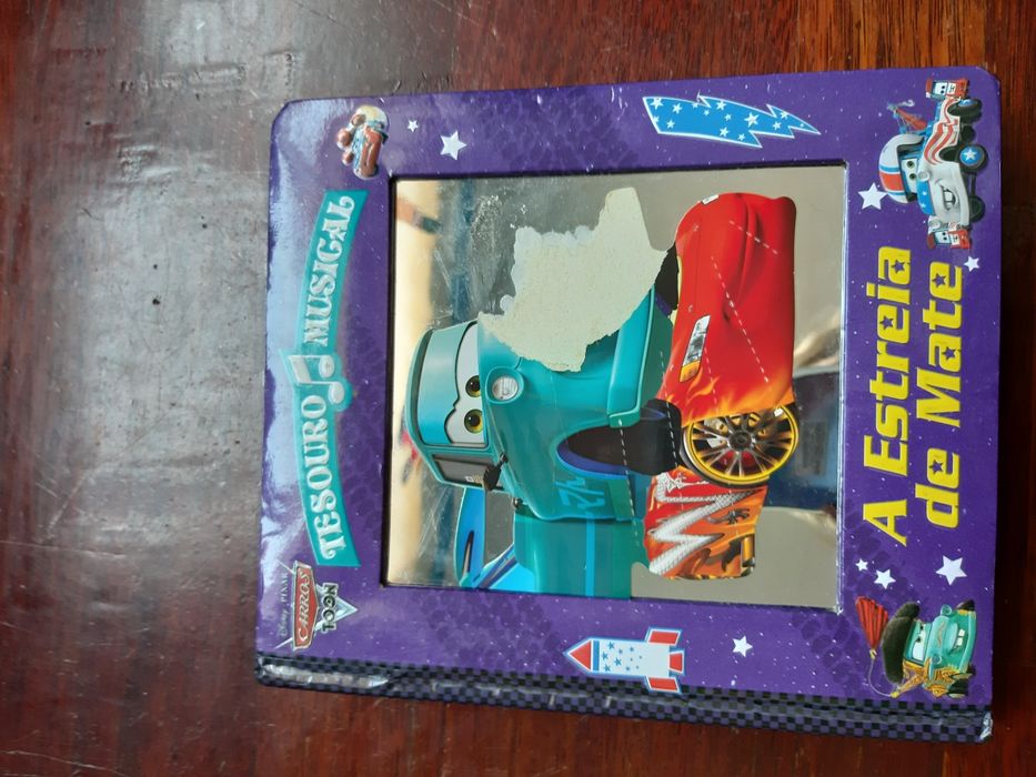 Livro infantil "A estreia de Mate"