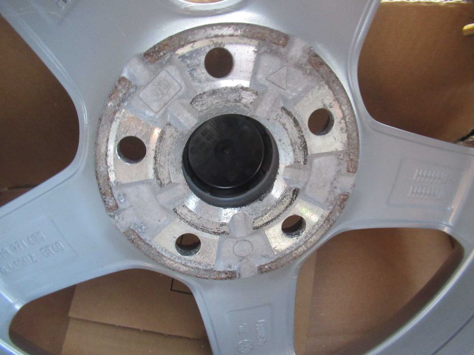 Felgi 16 VW Caddy Golf 7 VII oryginał 5G0601025CE