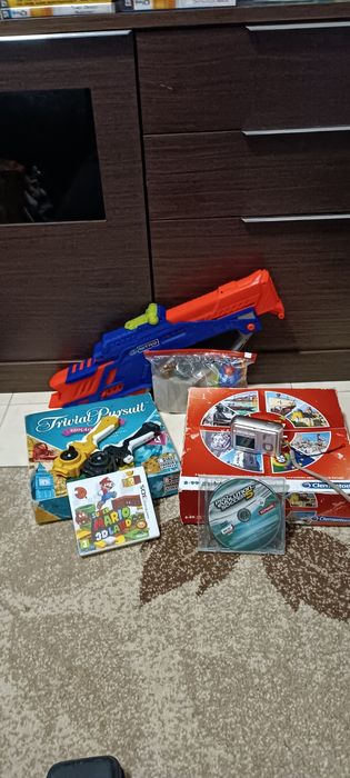 Lote de consolas e vários artigos