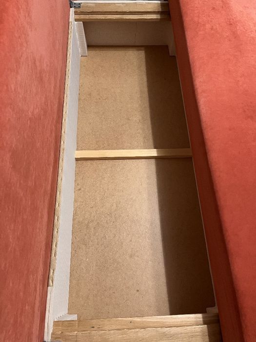 Диван у вітальню/дитячу