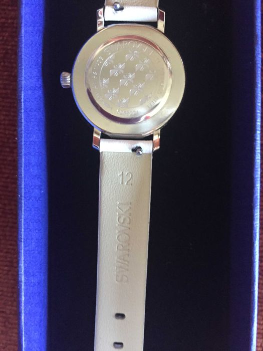 Relógio de senhora com cristais Swarovsky