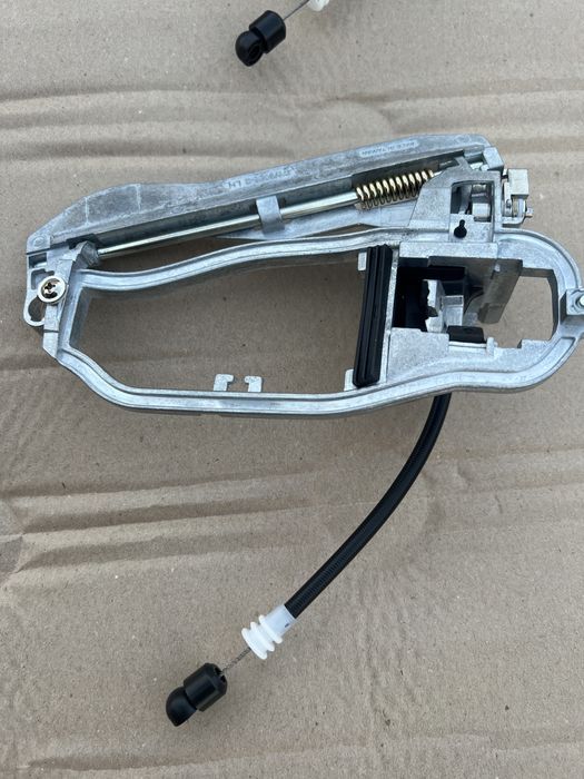 Нові дверні ручки BMW X5 E53