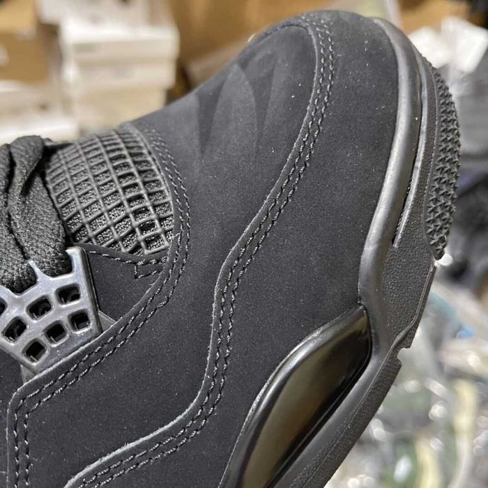 Air Jordan 4 Retro Black Cat r.43