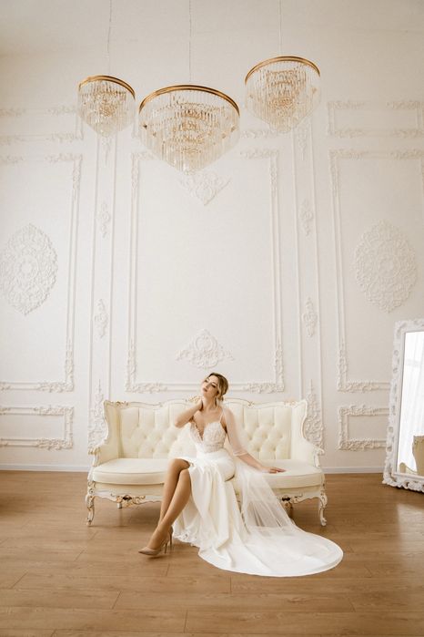 Продам весільну сукню