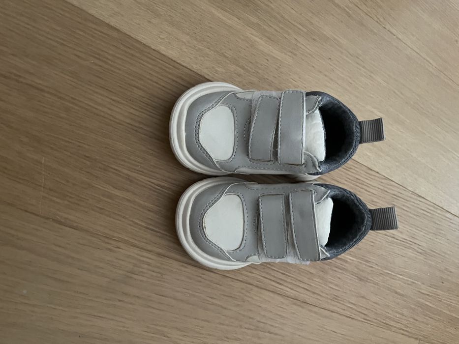 Tenis zara baby como novos