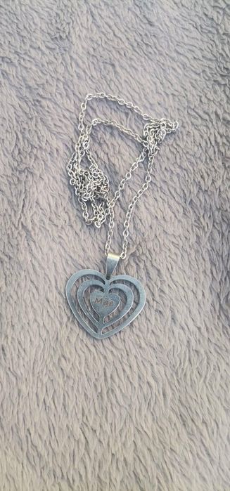 5€ cordão com coração com gravação de mãe em aço entrego em rio tinto