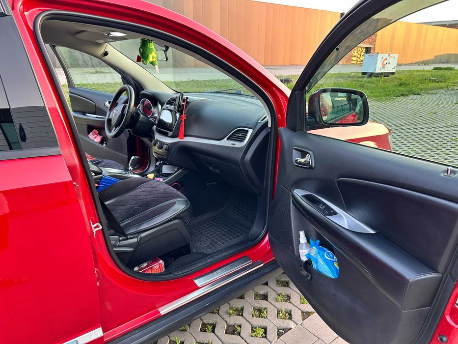 Продам Dodge Journey 2012