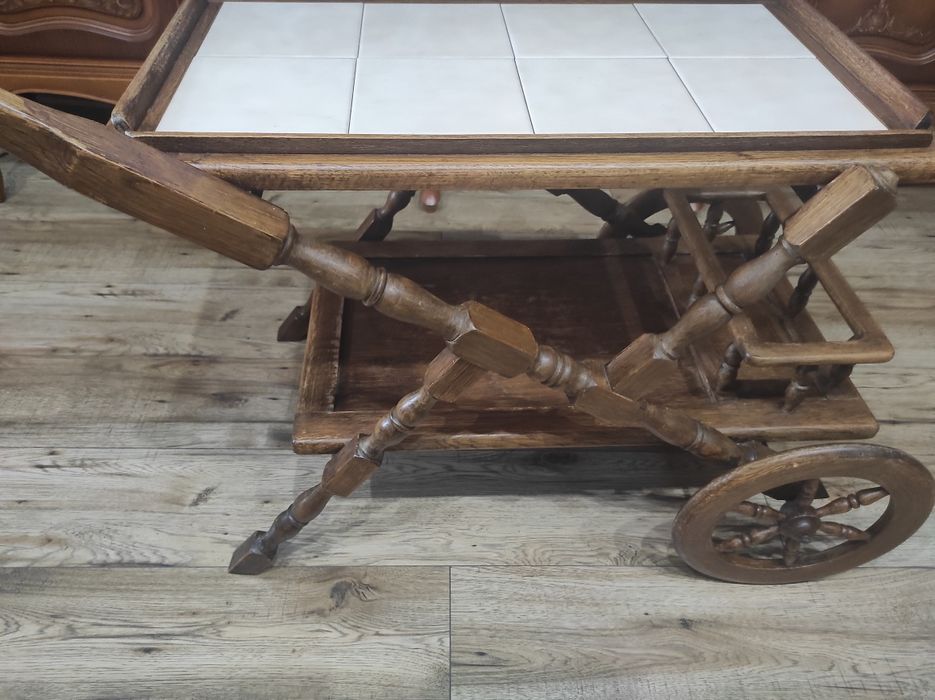 Stolik na kółkach barek retro