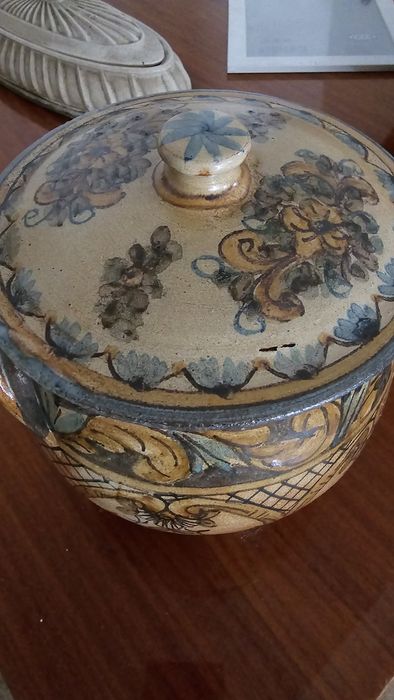 Pote/vaso com tampa, decorativo