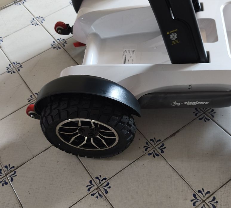 Cadeira de rodas elétrica Robooter X40