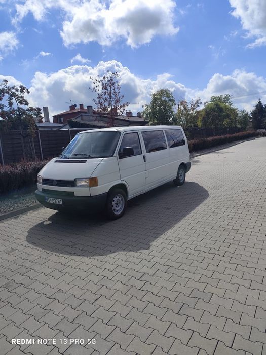 Volkswagen Transporter T4 2,5 TDI long 9 osobowy 1997 rok