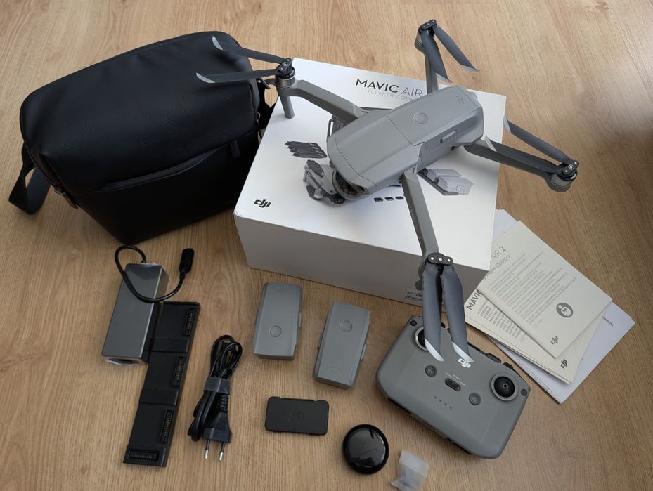 DJI Air2 Fly More Combo
