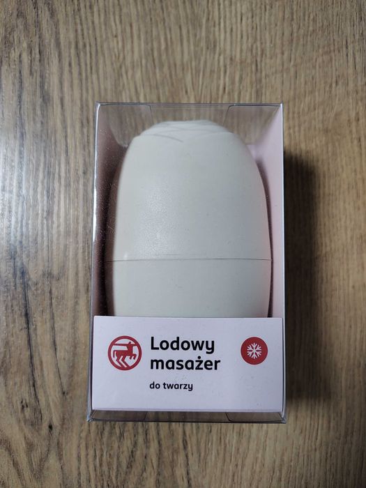 Lodowy masażer do twarzy