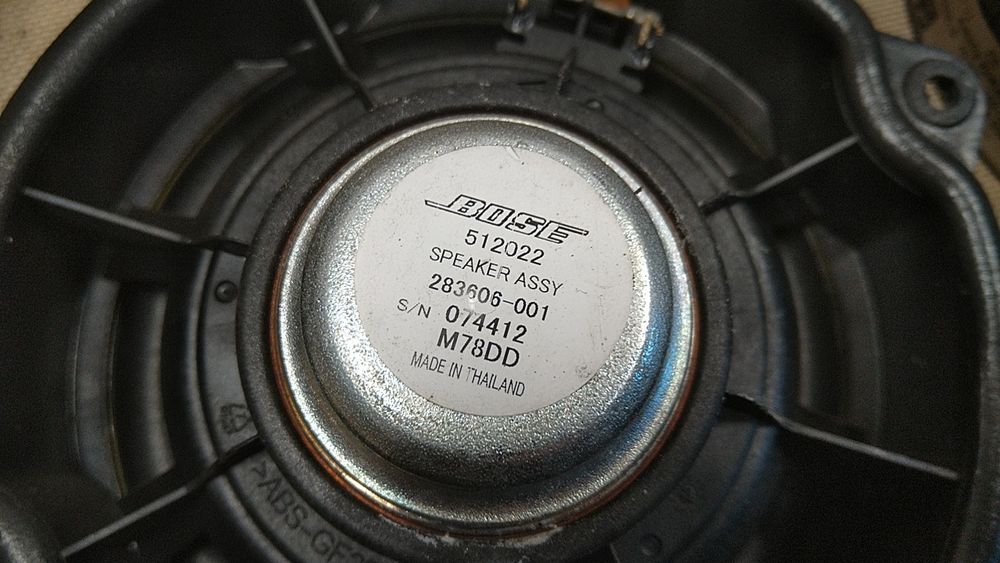 ) Lancia Delta głośniki tuba wzmacniacz BOSE