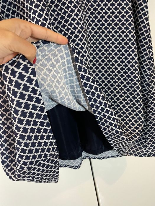 Vestido azul e branco