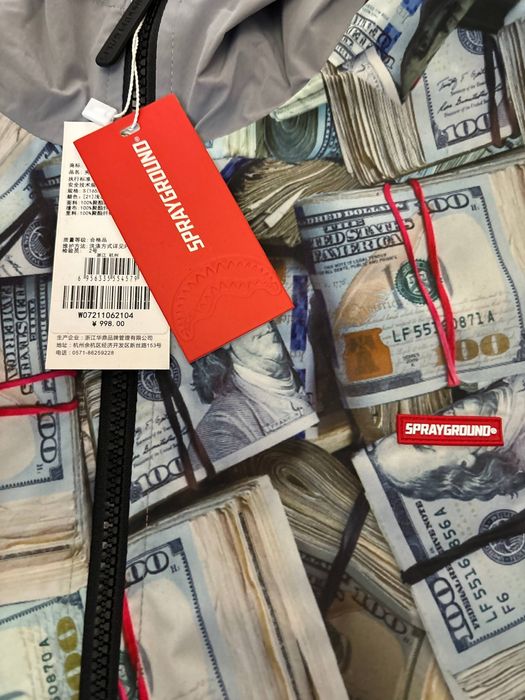 Ветровка  sprayground legit