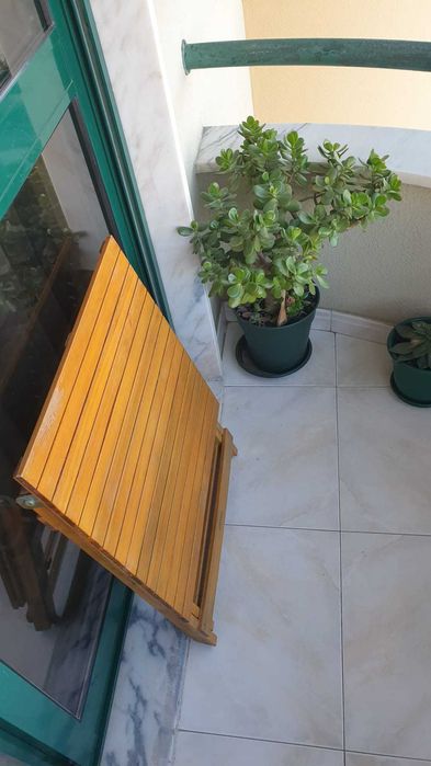 Mesa de Jardim Pequena - Muito Prática e de Fácil Arrumação