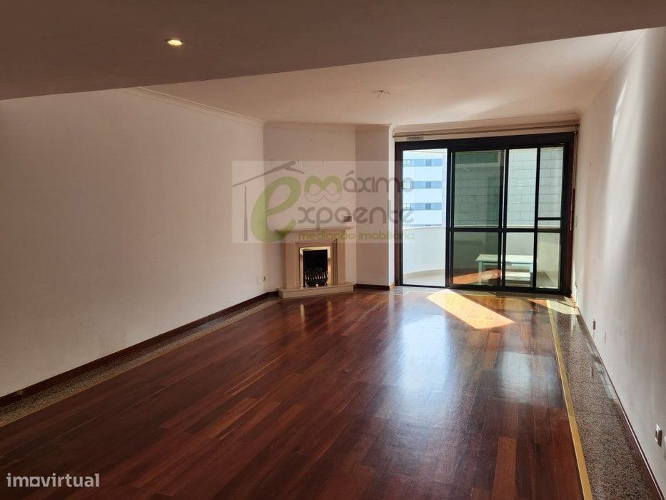 Apartamento T2 - 5ºandar Parque das Nações