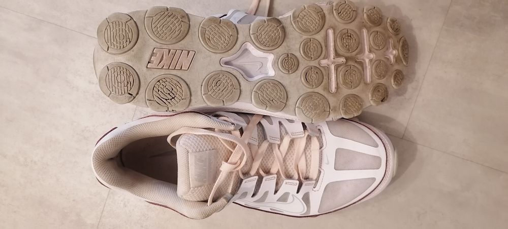 Nike reax roz.45 29cm