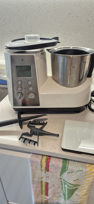 Yammi 1 - robot de cozinha