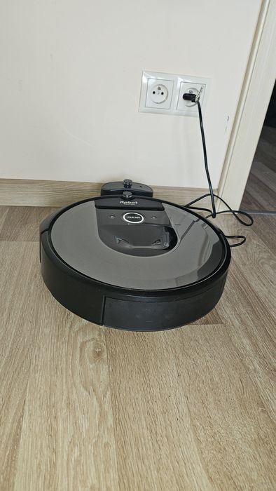 odkurzacz robot Roomba i7 stan dobry