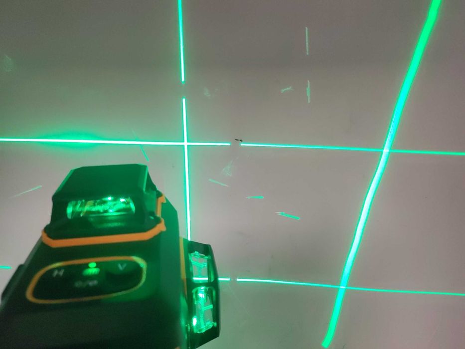 16 Linii DEKO DKLL16PS1 Laser liniowy zielony 4x360 kpl