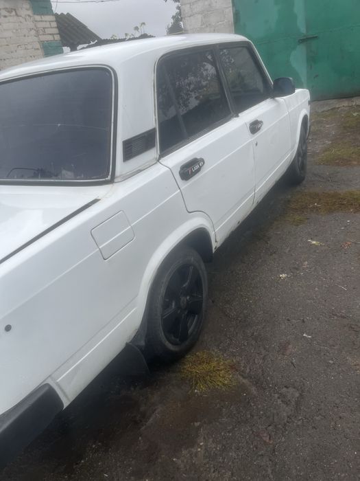 Продам ваз 2107
