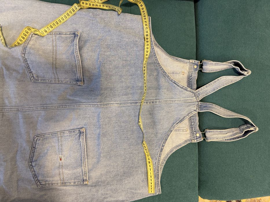 Продам жіночий джинсовий сарафан Tommy Jeans