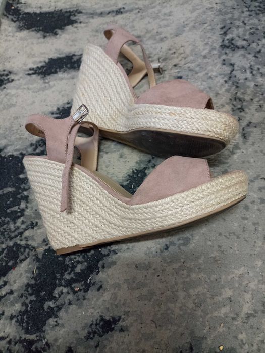 Buty letnie na koturnie damskie 41