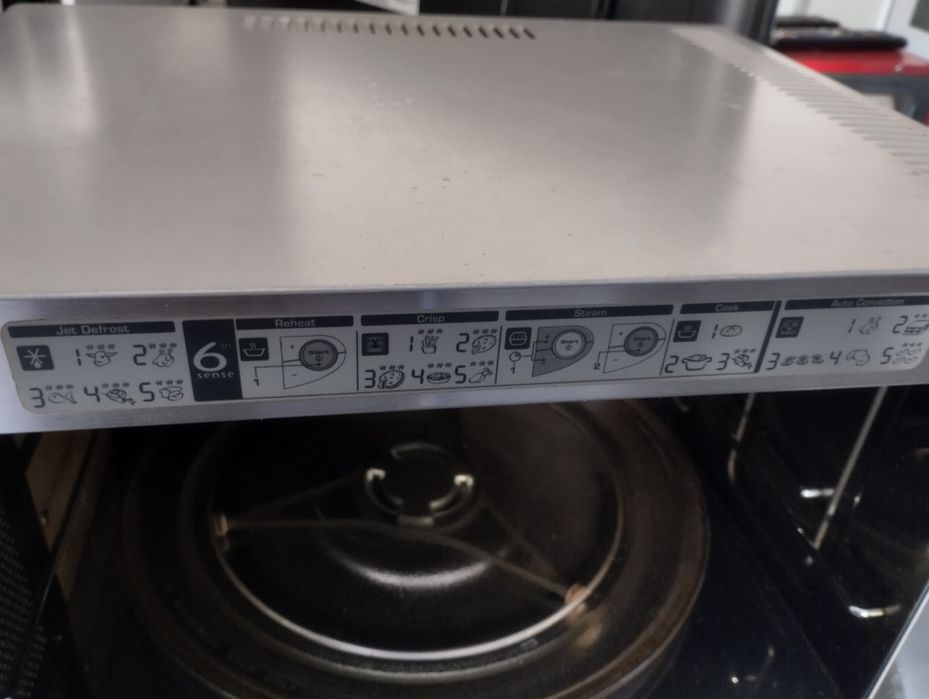 Мікрохвильова Піч з Духовкою 2в1. Вірпул