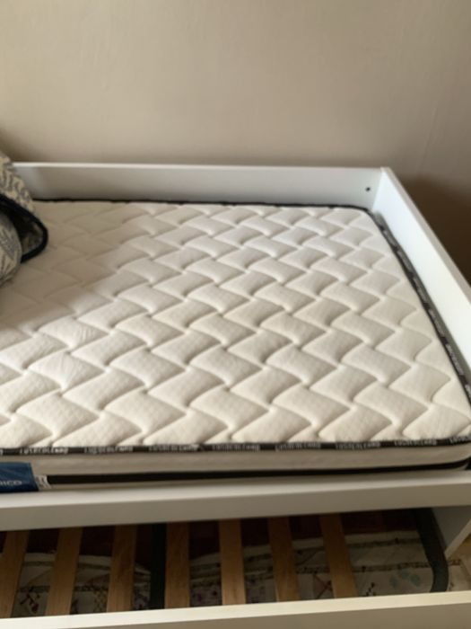 Cama gaveta em optimo estado!