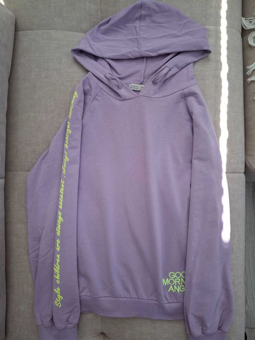 Одяг для дівчинки ріст 152