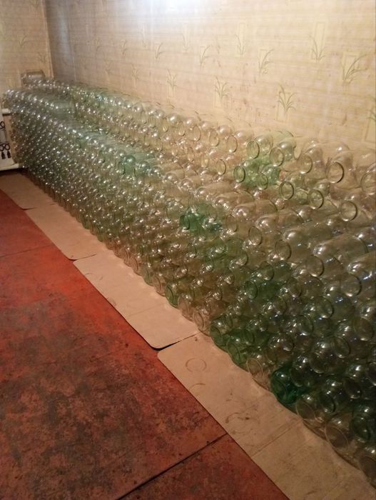 Продам трьохлітрові банки