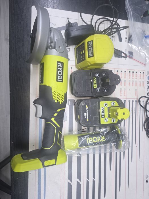 Retificadora a bateria Ryobi