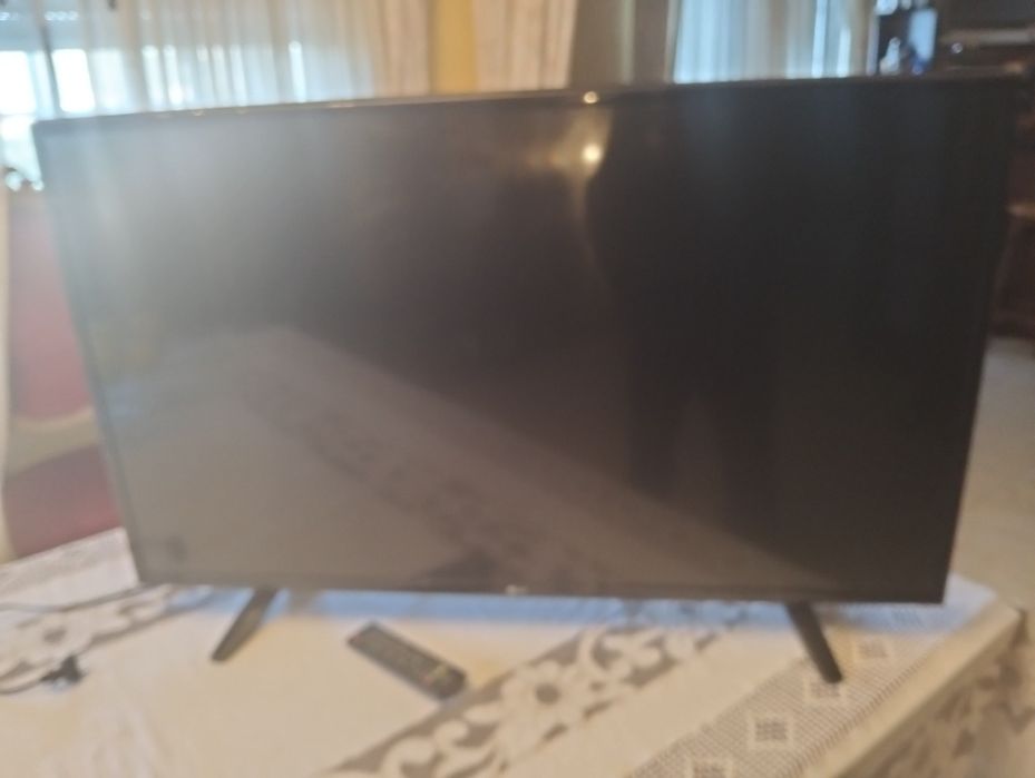 TV LG 43UH603V como nova