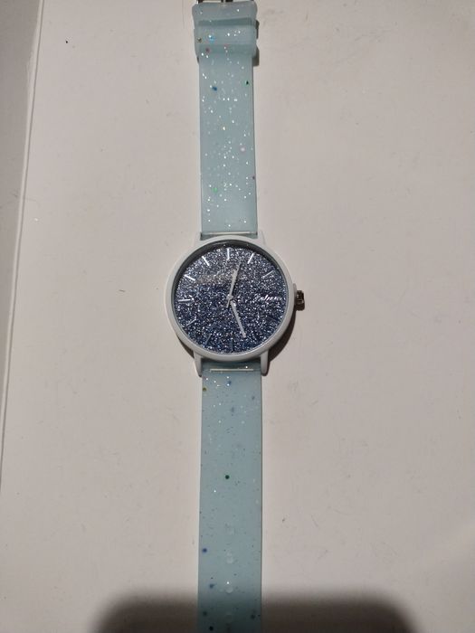 Часы наручные женские