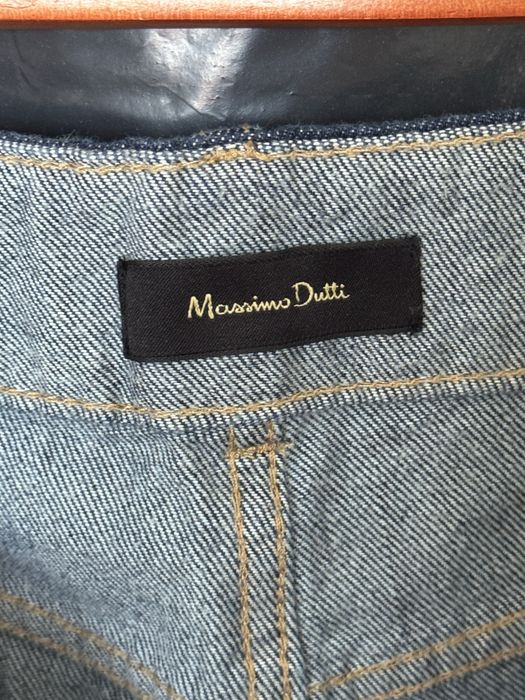 Продам синю джинсову спідницю Massimo Dutti, розмір L.