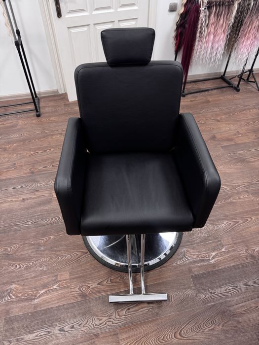 . Барберське крісло. Брейдерське крісло. Обігрівачі