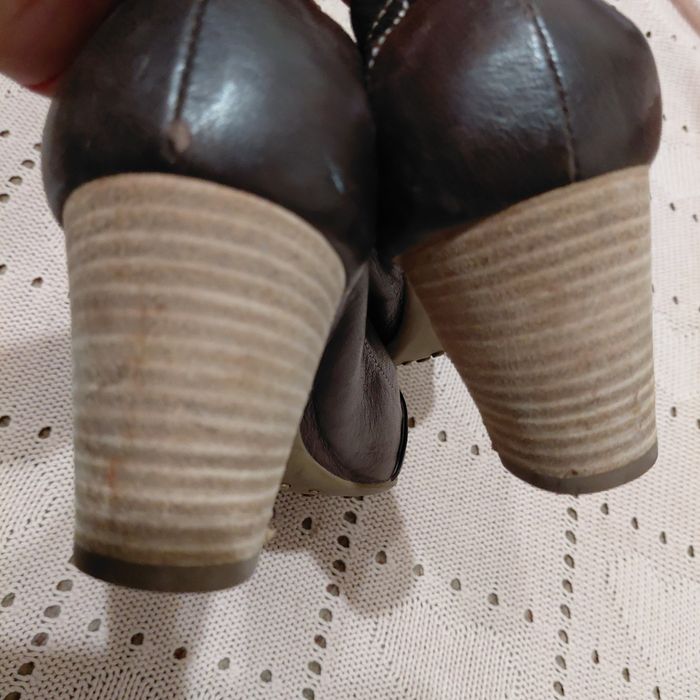 Hōgl czółenka buty na obcasie 39.5
