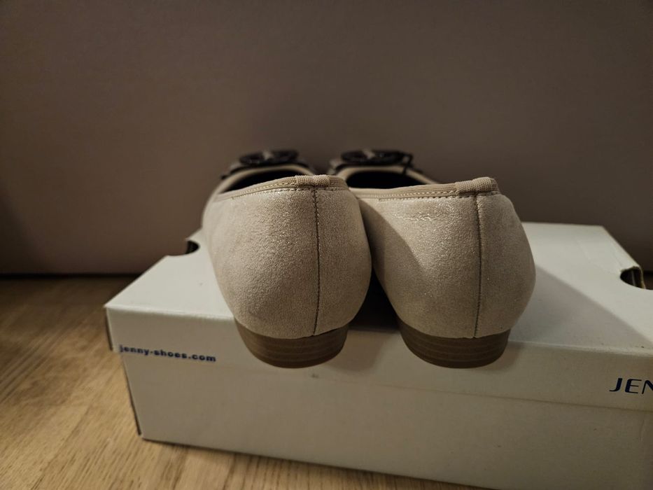 Нові туфлі ara clarks
