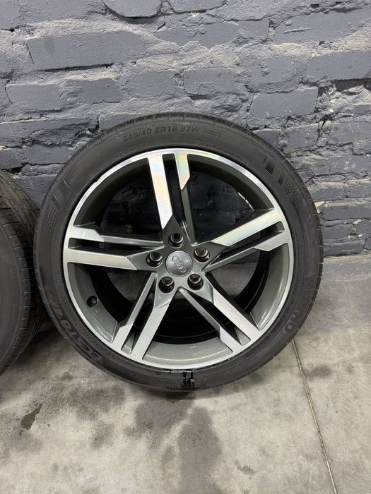Диски Audi A4 B9 / A5 R18 ET40 8J 5*112
