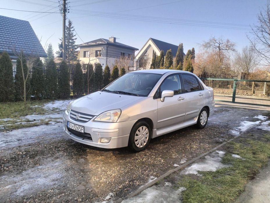 Suzuki liana 1.6 benzyna 2004 salon polska