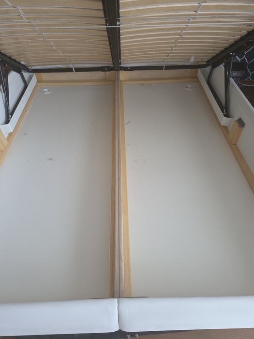 Łóżko 160 cm białe tapicerowane