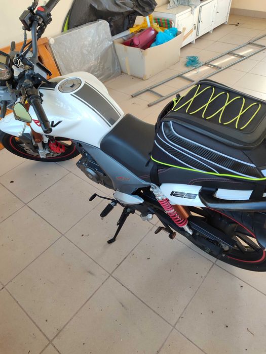 Mochila de moto para capacete