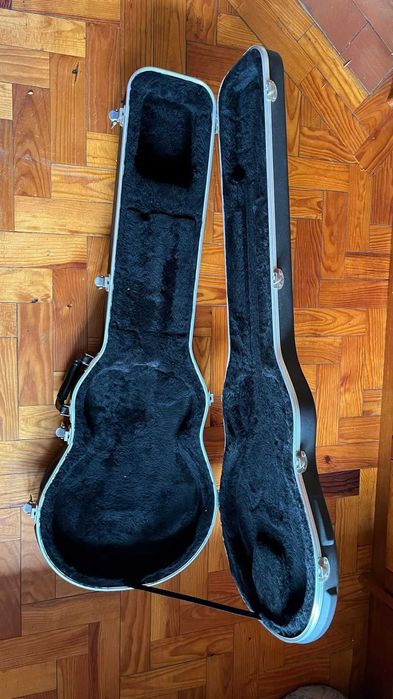 Guitarra elétrica Brian Moore